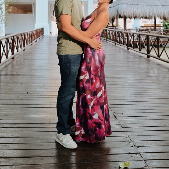 Summer dress - Picture 2 of 5